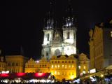Прага. Католическое Рождество в Праге в темное время суток. 